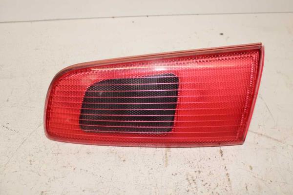 FEU ARRIERE DROIT MAZDA 2 , 2003-9/2007 ( INTERIEUR ) - Vue 1